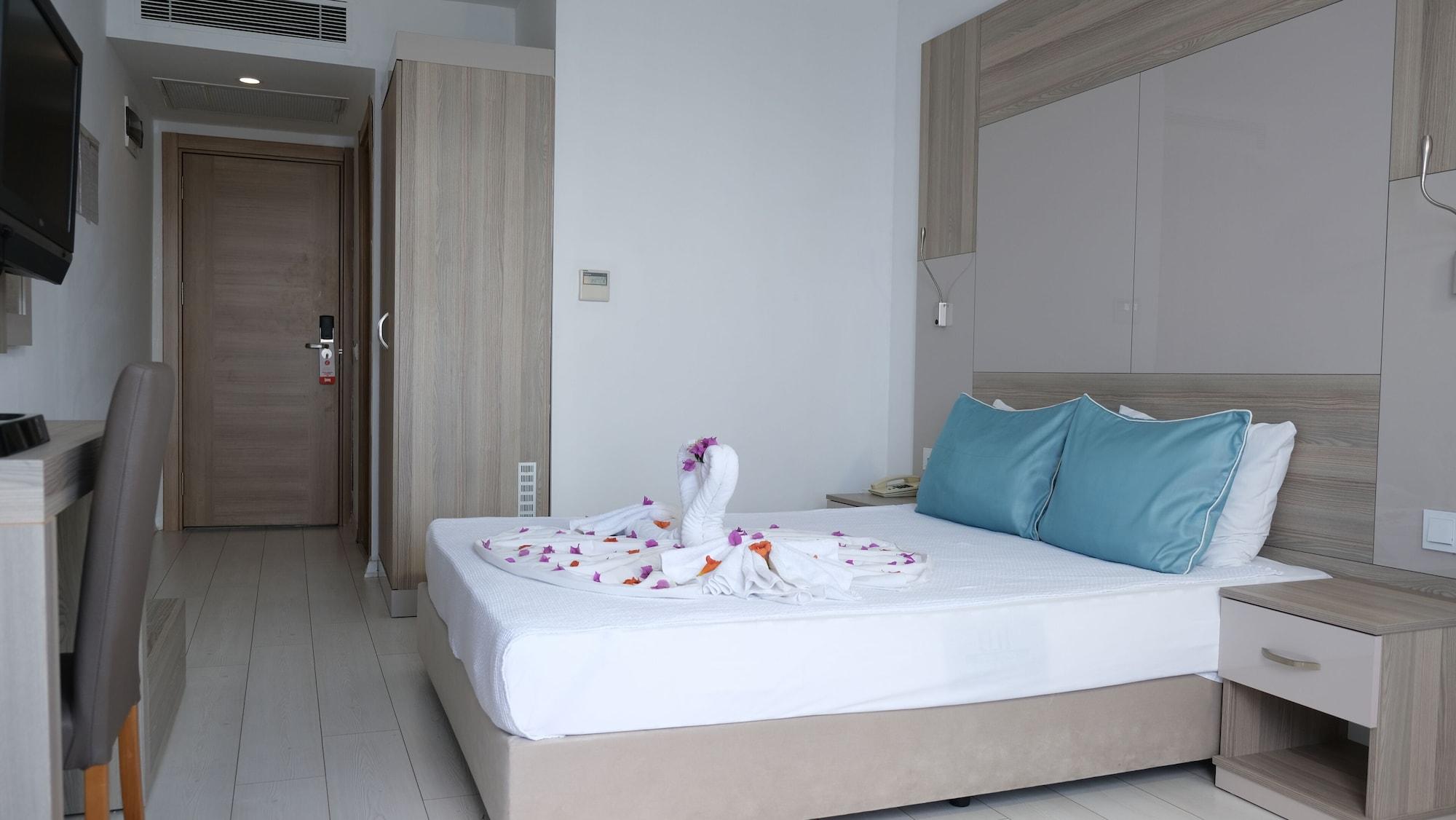 On Hotel Antalya Bagian luar foto